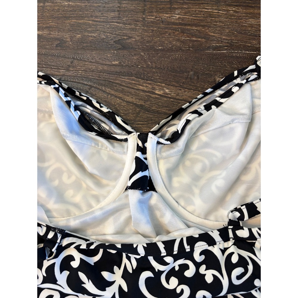 Miraclesuit Scroll Lock Love Knot Tankini Top Women Black White Paisley Size 16 - Picture 6 of 11